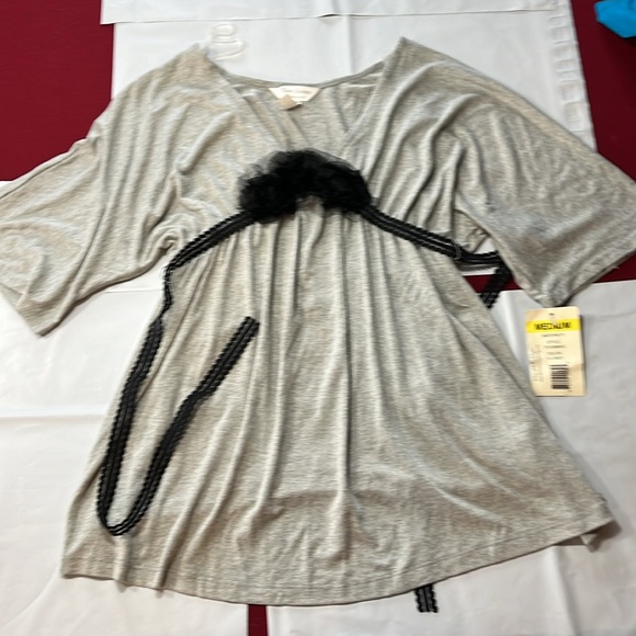 MATERNITY shirts LOT NEW blue gray high waist stretch V-neck flower tie back MED - Picture 8 of 13